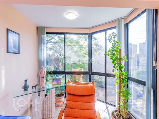 Apartamento com 143m², 2 dormitórios, 4 vagas, Menino Deus em Porto Alegre