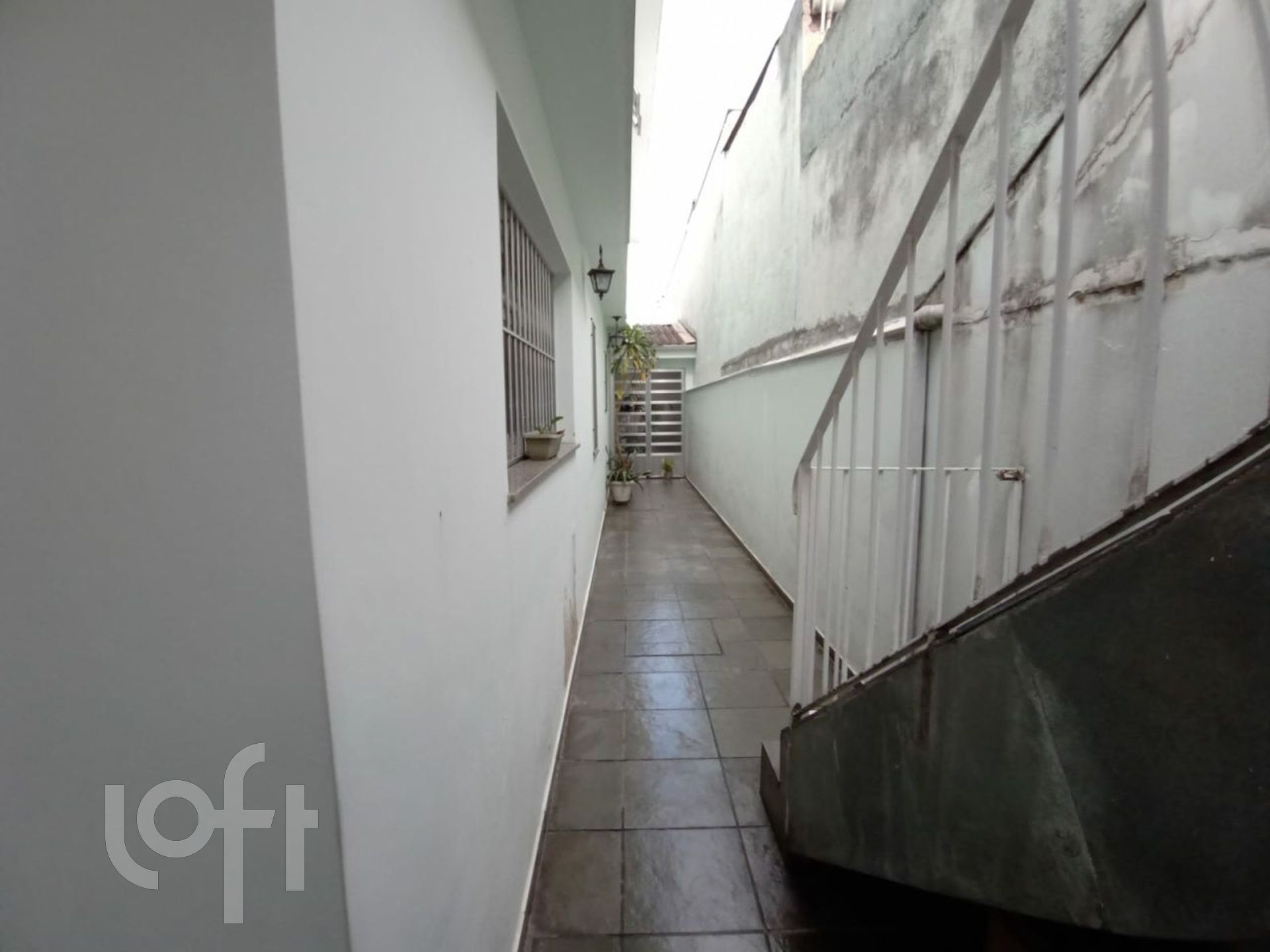 Casa à venda com 2 quartos, 150m² - Foto 4