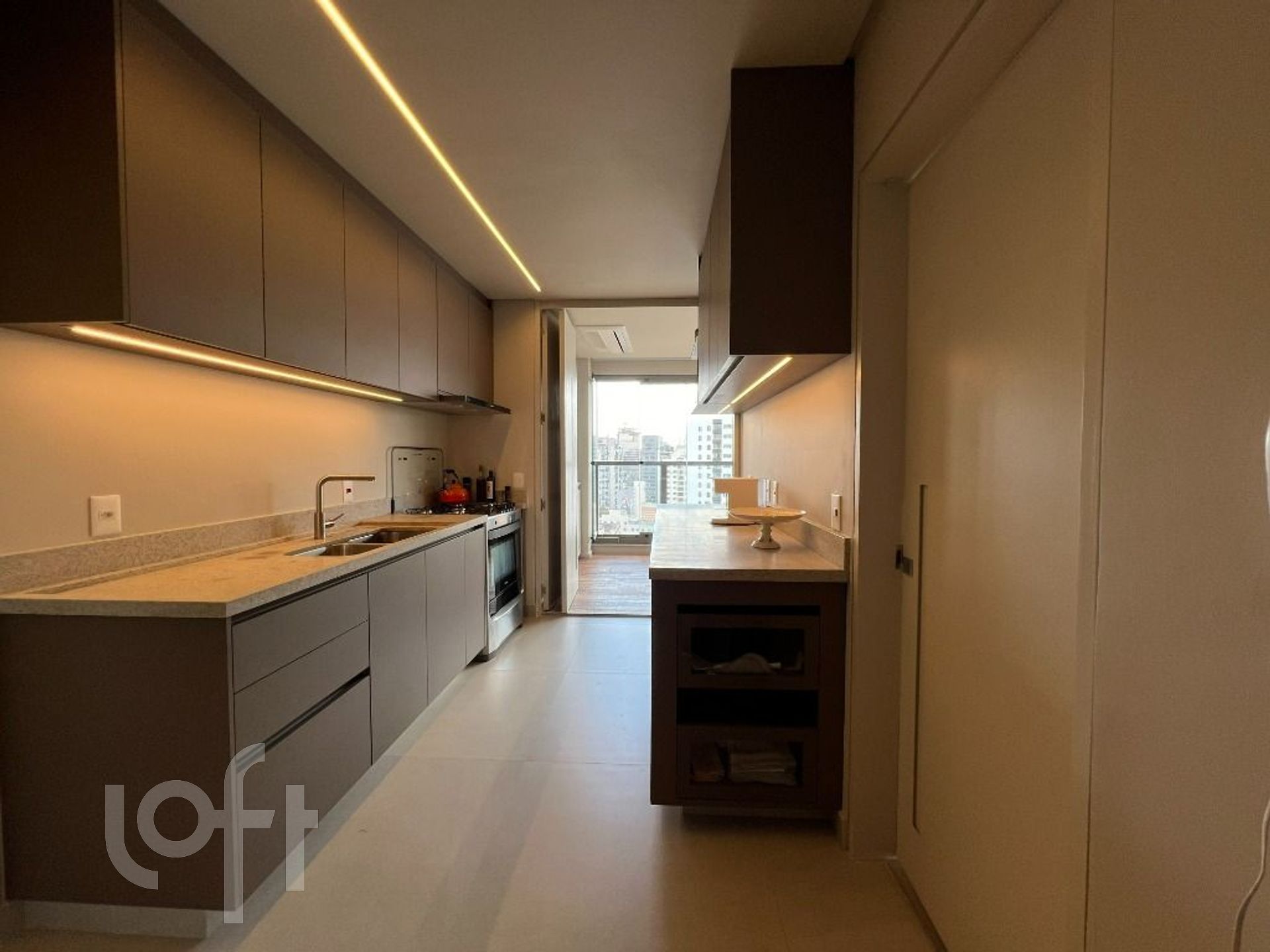 Apartamento à venda com 2 quartos, 154m² - Foto 13