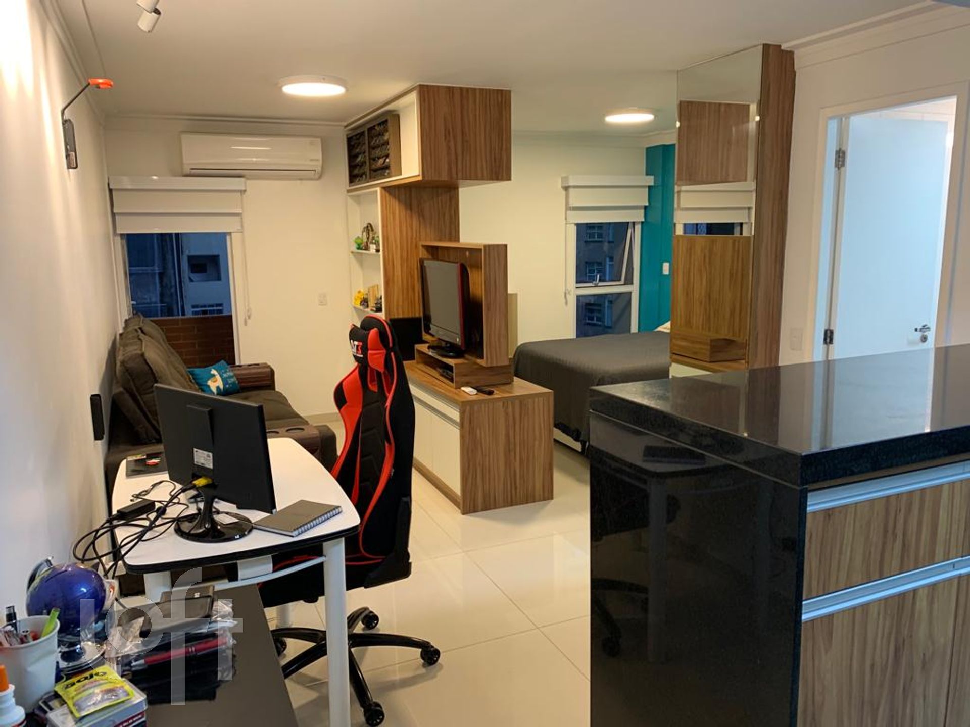 Apartamento à venda com 1 quarto, 38m² - Foto 2