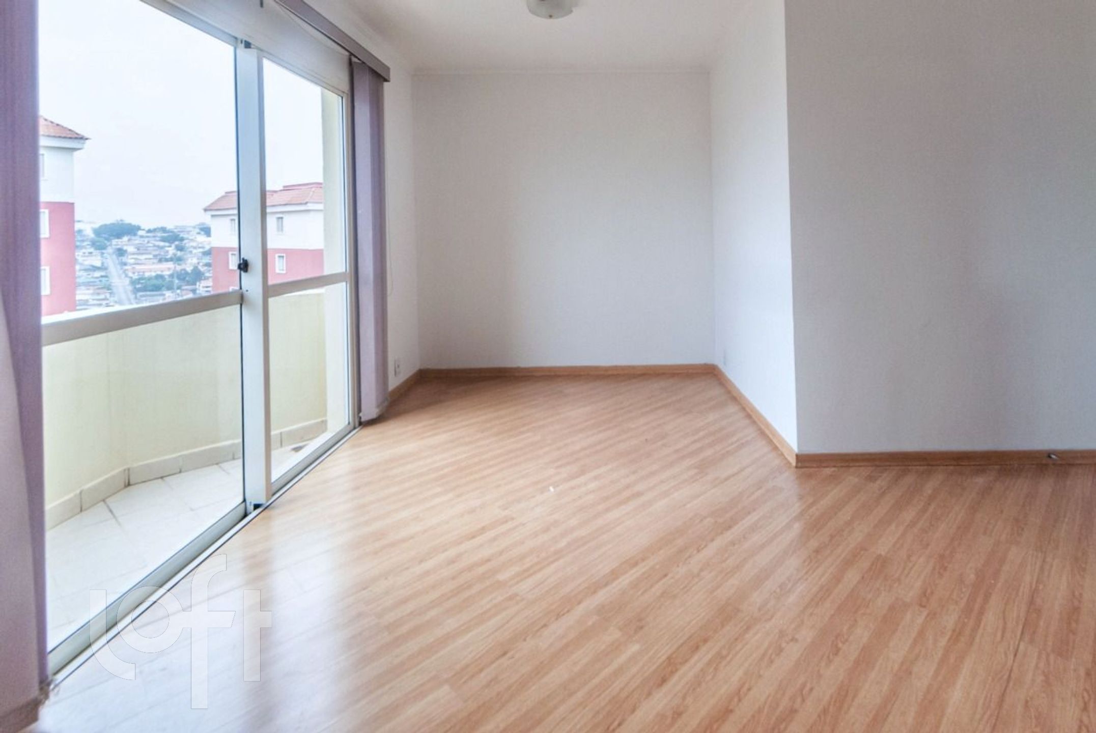 Apartamento à venda com 2 quartos, 58m² - Foto 3