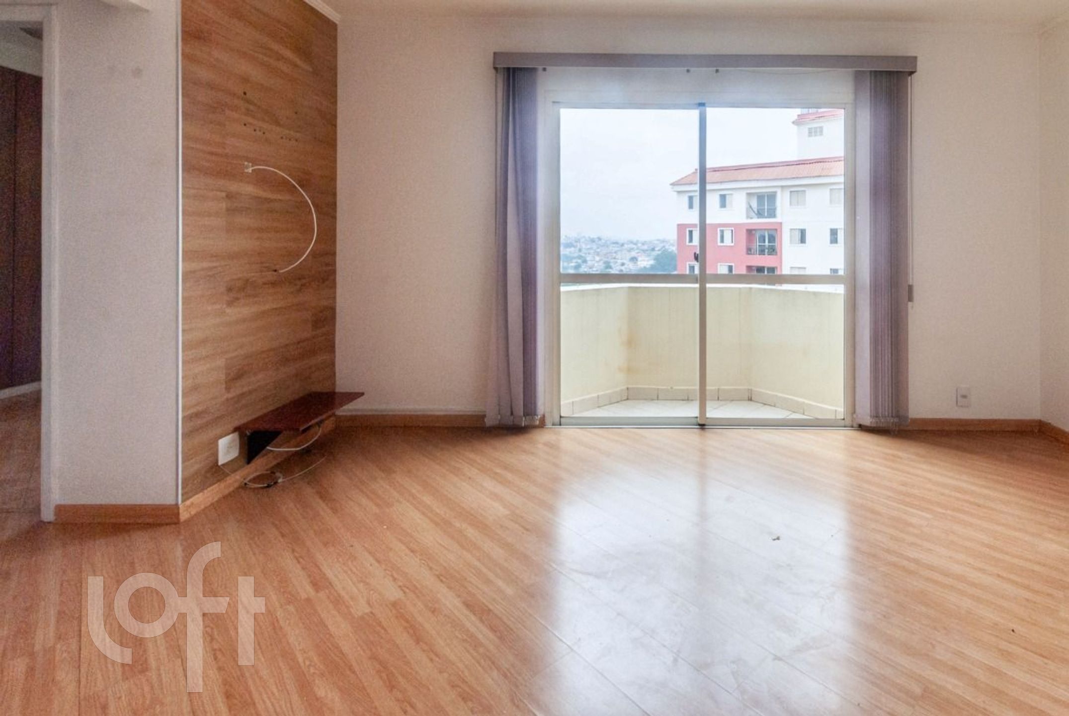 Apartamento à venda com 2 quartos, 58m² - Foto 2