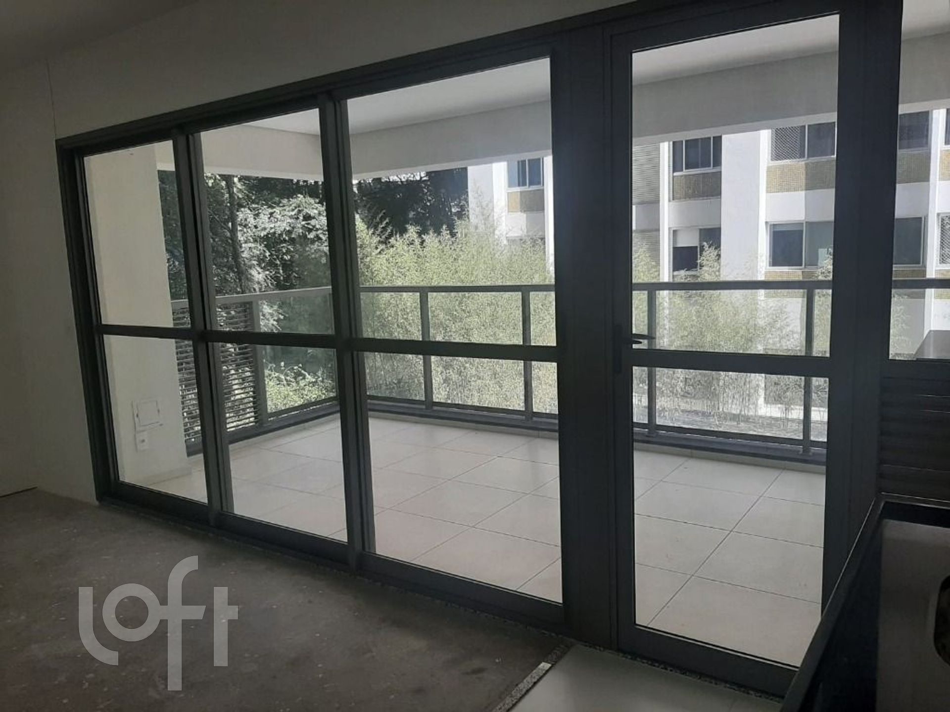 Apartamento à venda com 2 quartos, 68m² - Foto 5