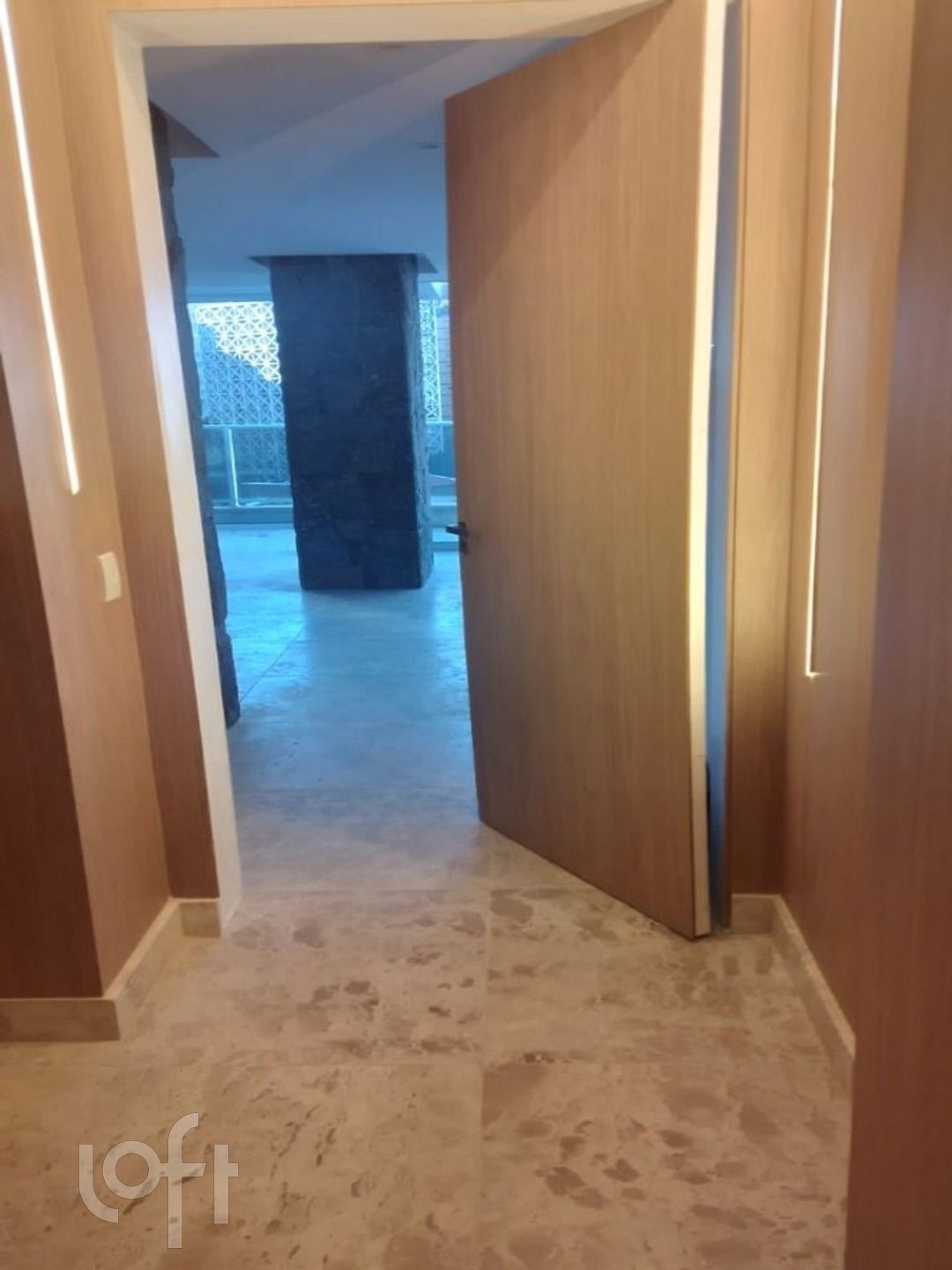 Apartamento à venda com 3 quartos, 151m² - Foto 4