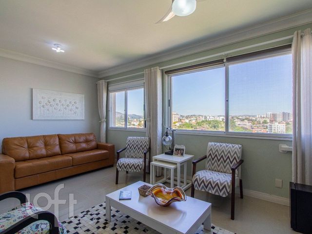 Apartamento com 68m², 2 dormitórios, 1 suíte, 1 vaga, Vila Ipiranga em Porto Alegre