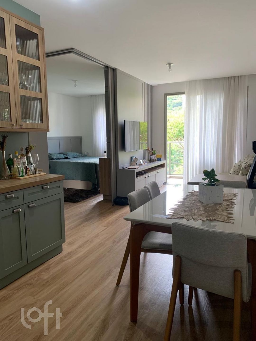 Apartamentos com 48m², 1 quarto, no bairro Córrego Grande em Florianópolis