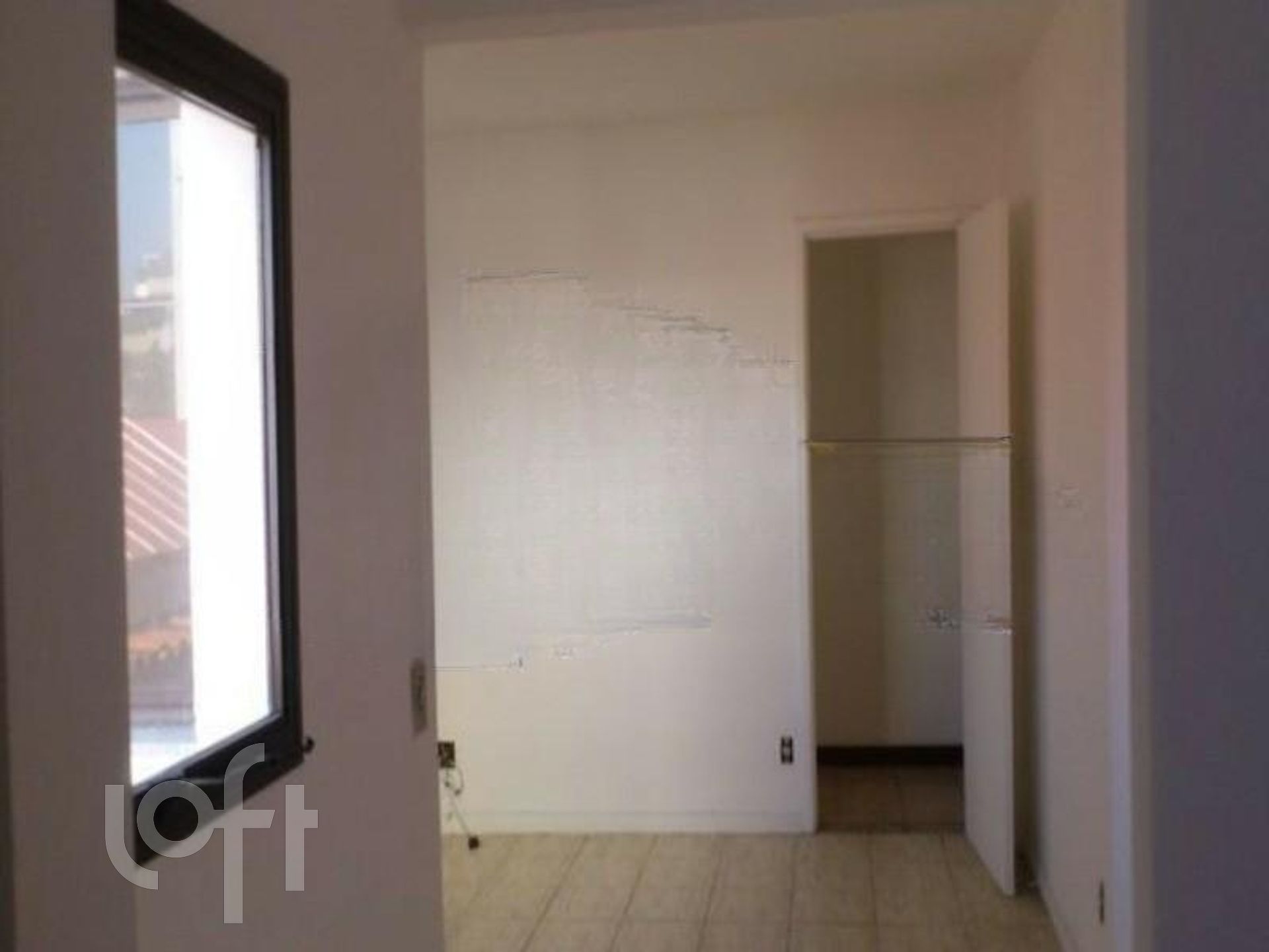 Apartamento à venda com 4 quartos, 180m² - Foto 4