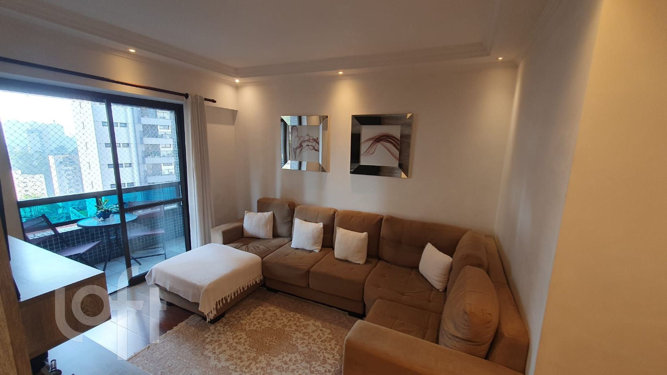 Apartamento à venda com 2 quartos, 72m² - Foto 3