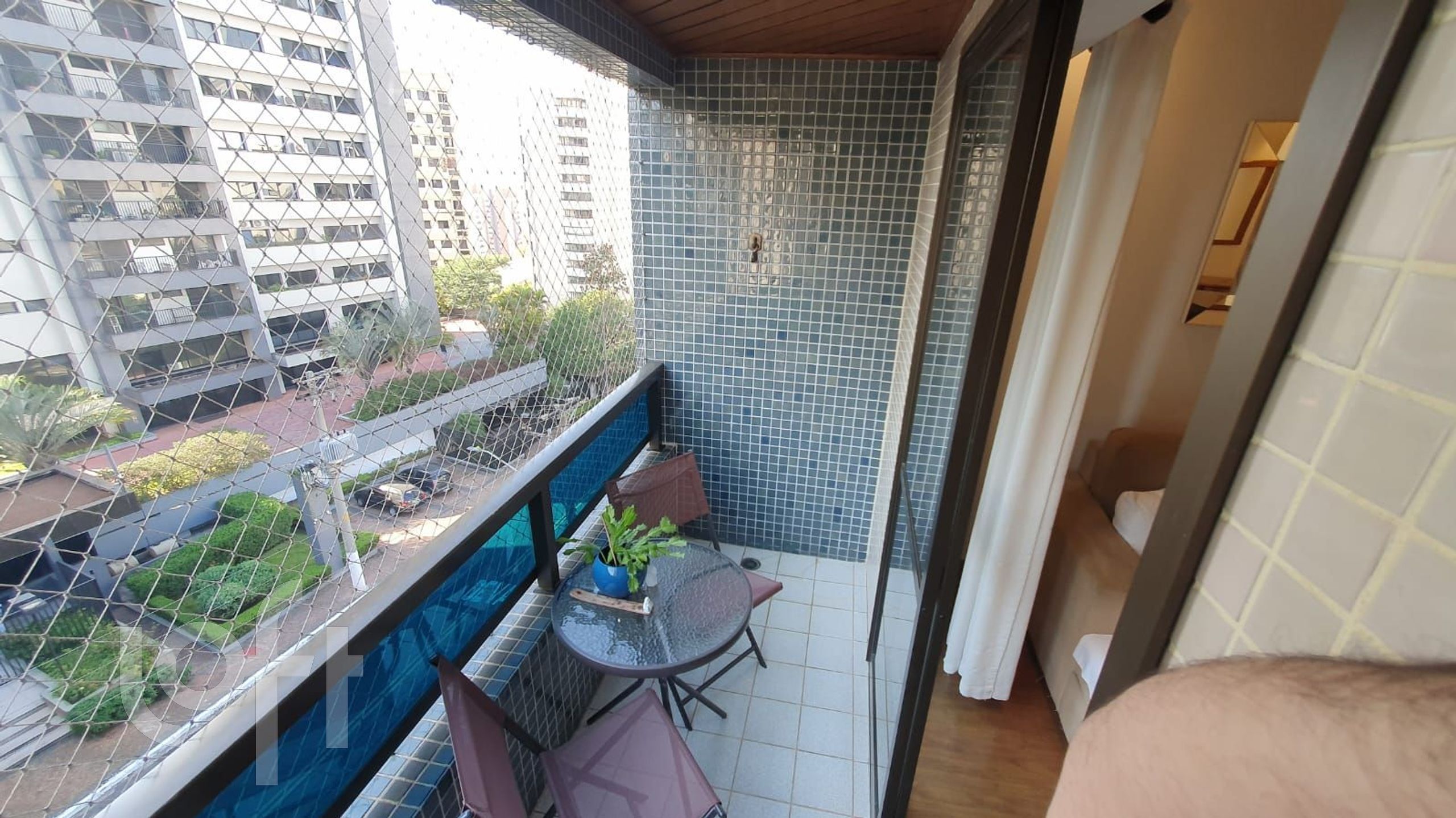 Apartamento à venda com 2 quartos, 72m² - Foto 5