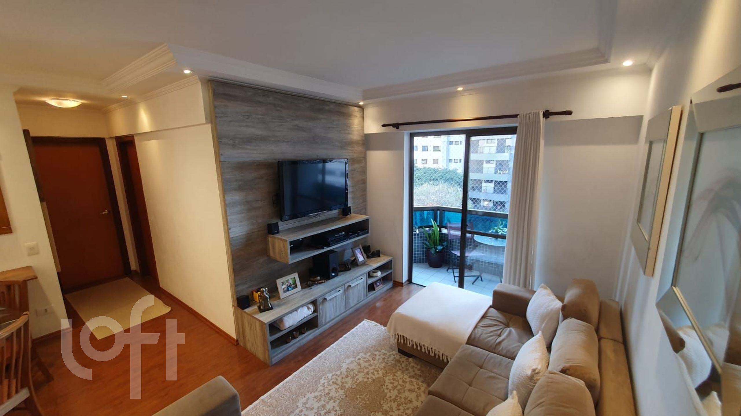 Apartamento à venda com 2 quartos, 72m² - Foto 1