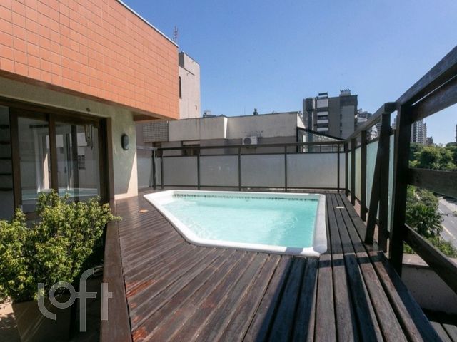 Apartamento com 212m², 3 dormitórios, 1 suíte, 2 vagas, Bela Vista em Porto Alegre