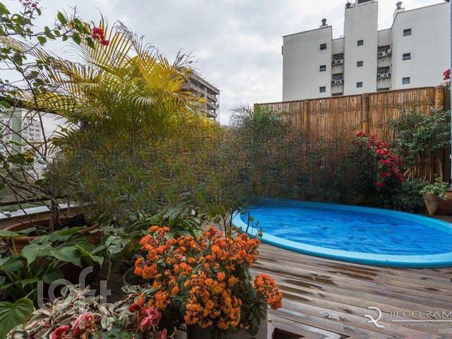 Apartamento com 185m², 3 dormitórios, 1 suíte, 1 vaga, Petrópolis em Porto Alegre