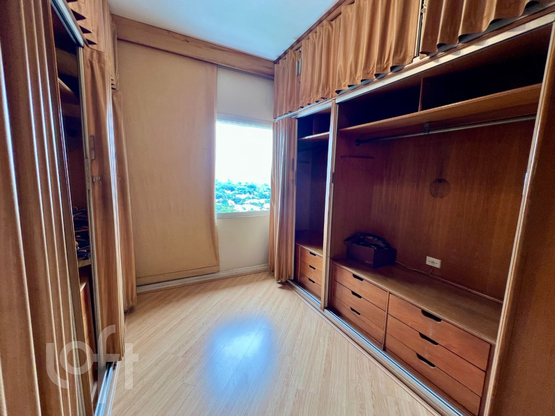 Apartamento à venda com 4 quartos, 325m² - Foto 27