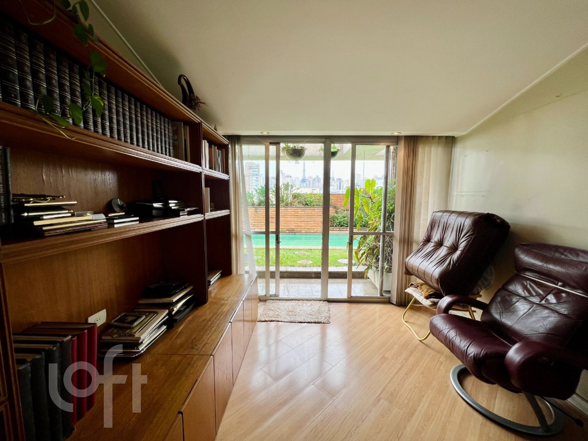 Apartamento à venda com 4 quartos, 325m² - Foto 13