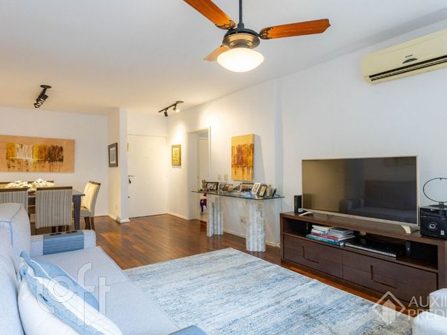 Apartamento com 121m², 3 dormitórios, 1 suíte, 1 vaga, Higienópolis em Porto Alegre
