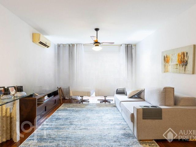 Apartamento com 121m², 3 dormitórios, 1 suíte, 1 vaga, Higienópolis em Porto Alegre