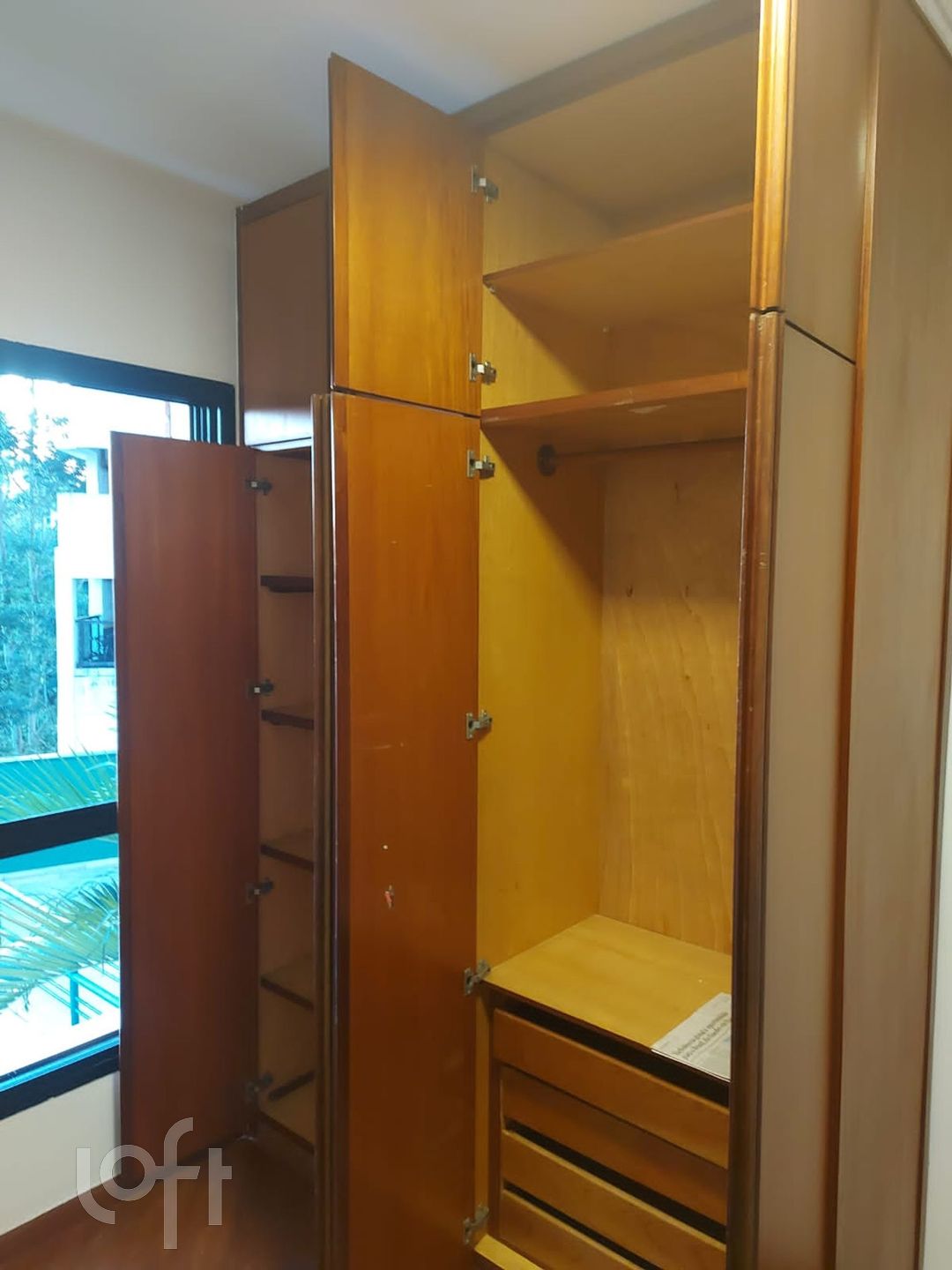 Apartamento à venda com 3 quartos, 150m² - Foto 3