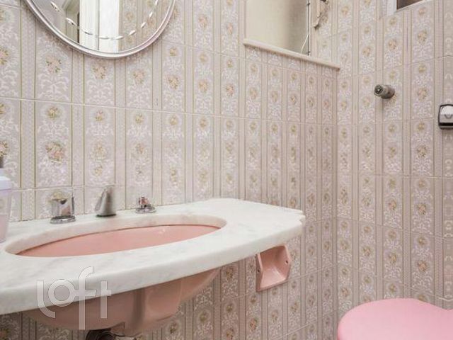 Apartamento com 83m², 3 dormitórios, 1 suíte, Menino Deus em Porto Alegre