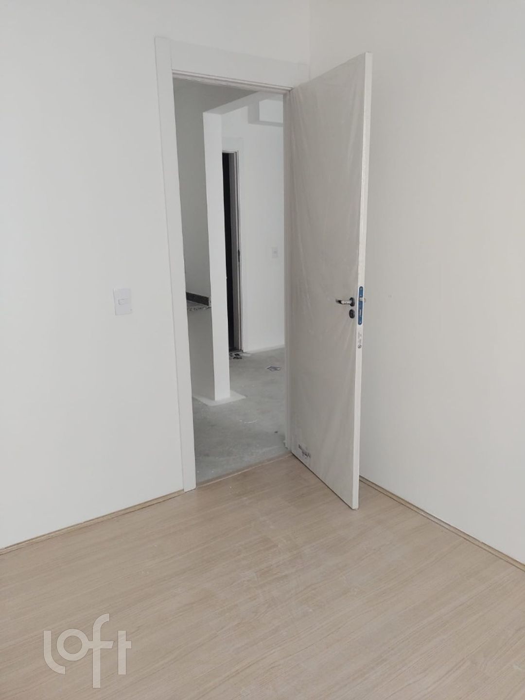 Apartamento à venda com 2 quartos, 37m² - Foto 13