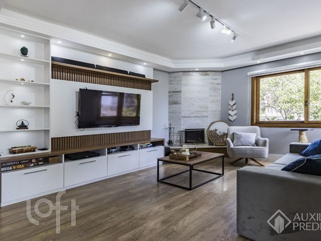 Apartamento com 119m², 3 dormitórios, 1 suíte, 2 vagas, Rio Branco em Porto Alegre