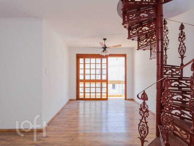 Apartamento com 190m², 3 dormitórios, 1 suíte, 2 vagas, Menino Deus em Porto Alegre