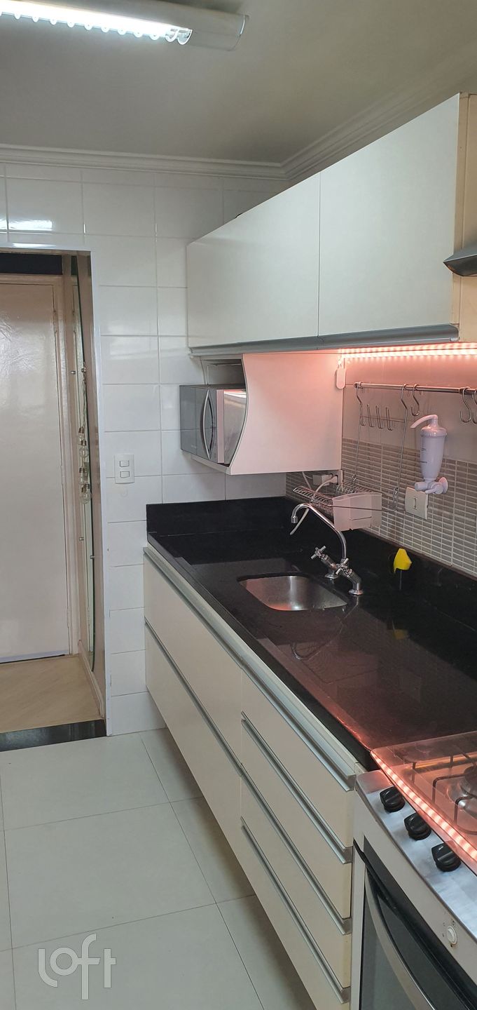 Apartamento à venda com 2 quartos, 64m² - Foto 4