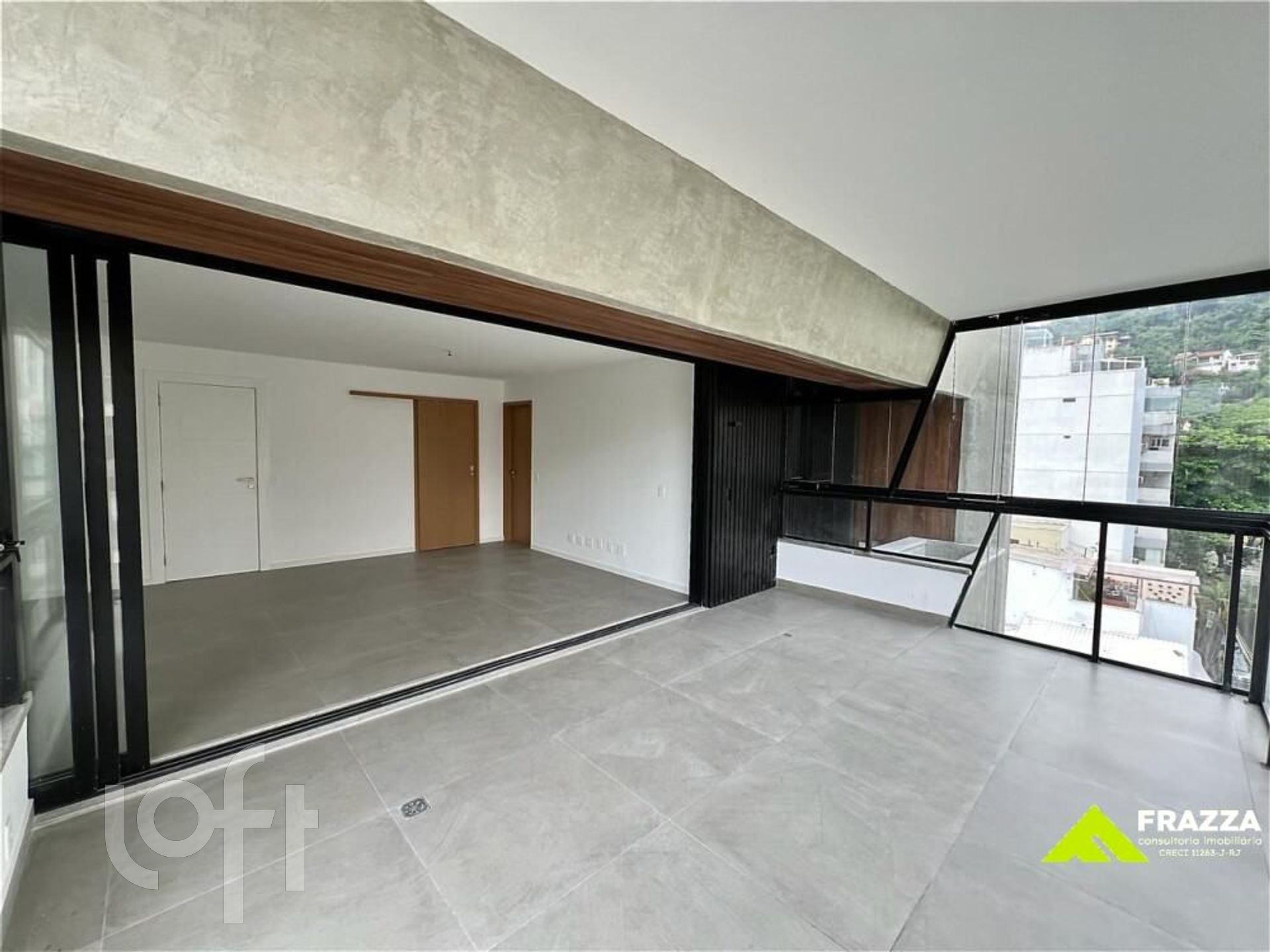 Apartamento à venda com 4 quartos, 152m² - Foto 17