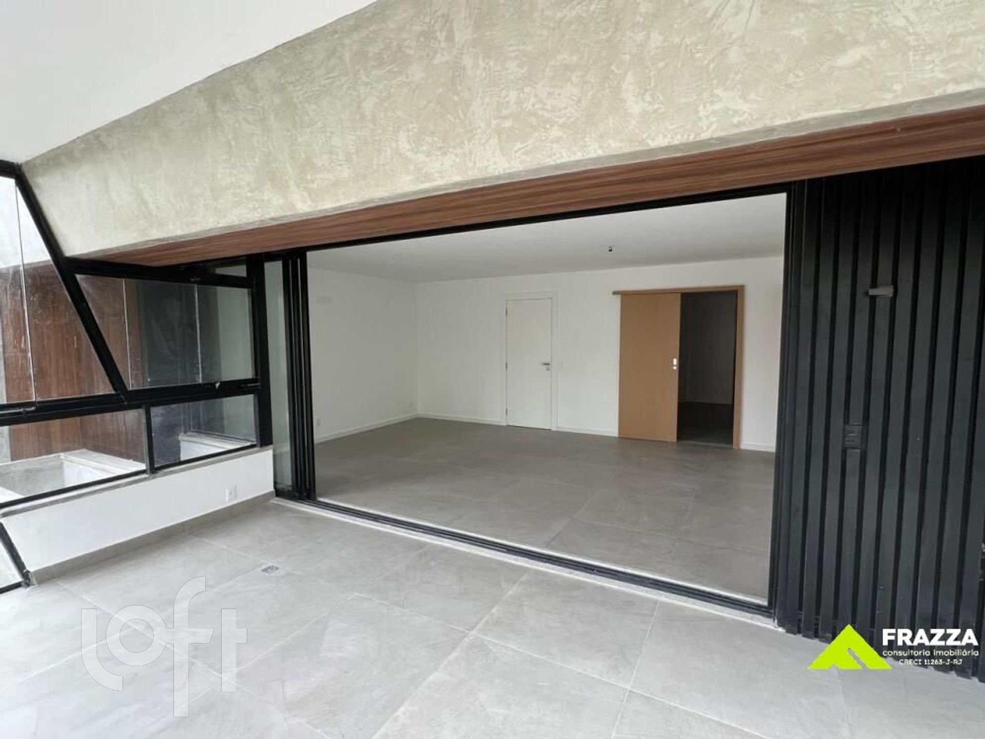 Apartamento à venda com 4 quartos, 152m² - Foto 4