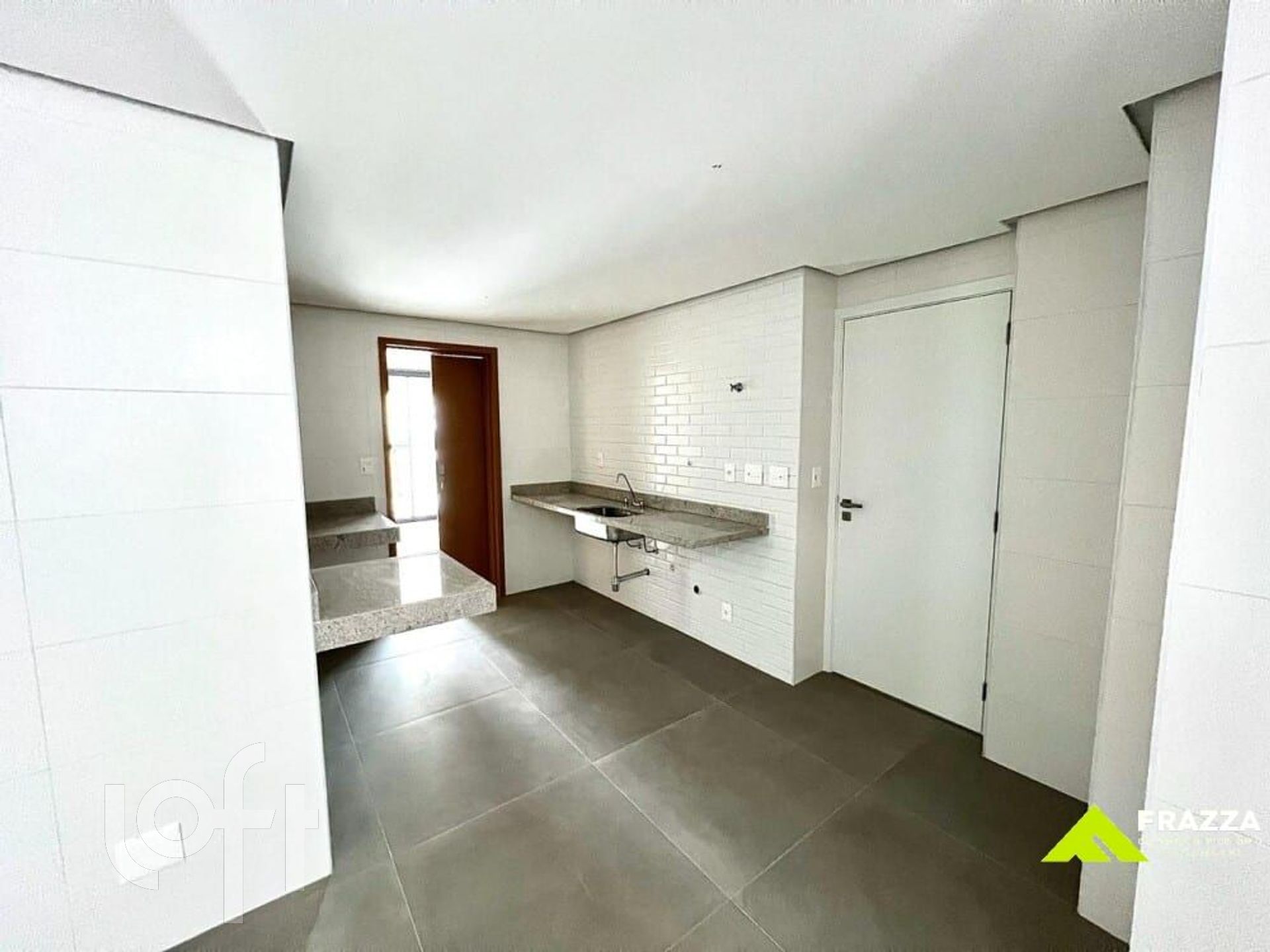 Apartamento à venda com 4 quartos, 152m² - Foto 16