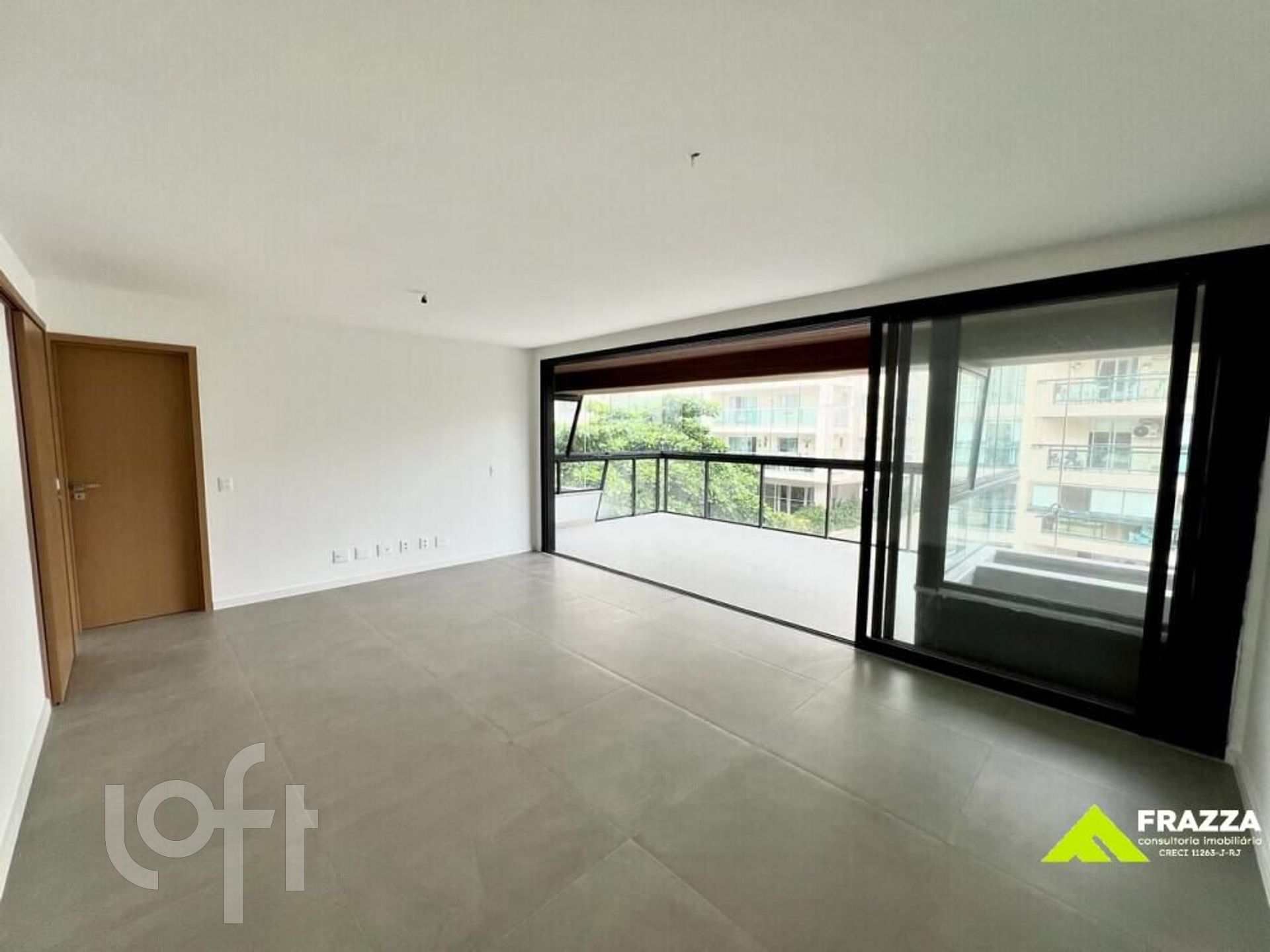 Apartamento à venda com 4 quartos, 152m² - Foto 18