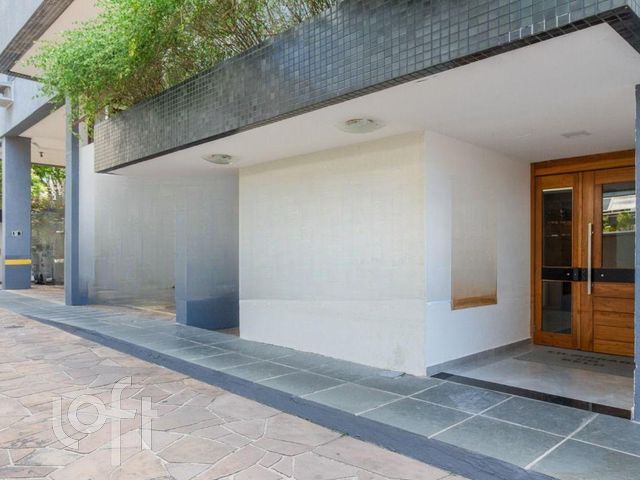 Apartamento com 71m², 2 dormitórios, 1 vaga, Menino Deus em Porto Alegre