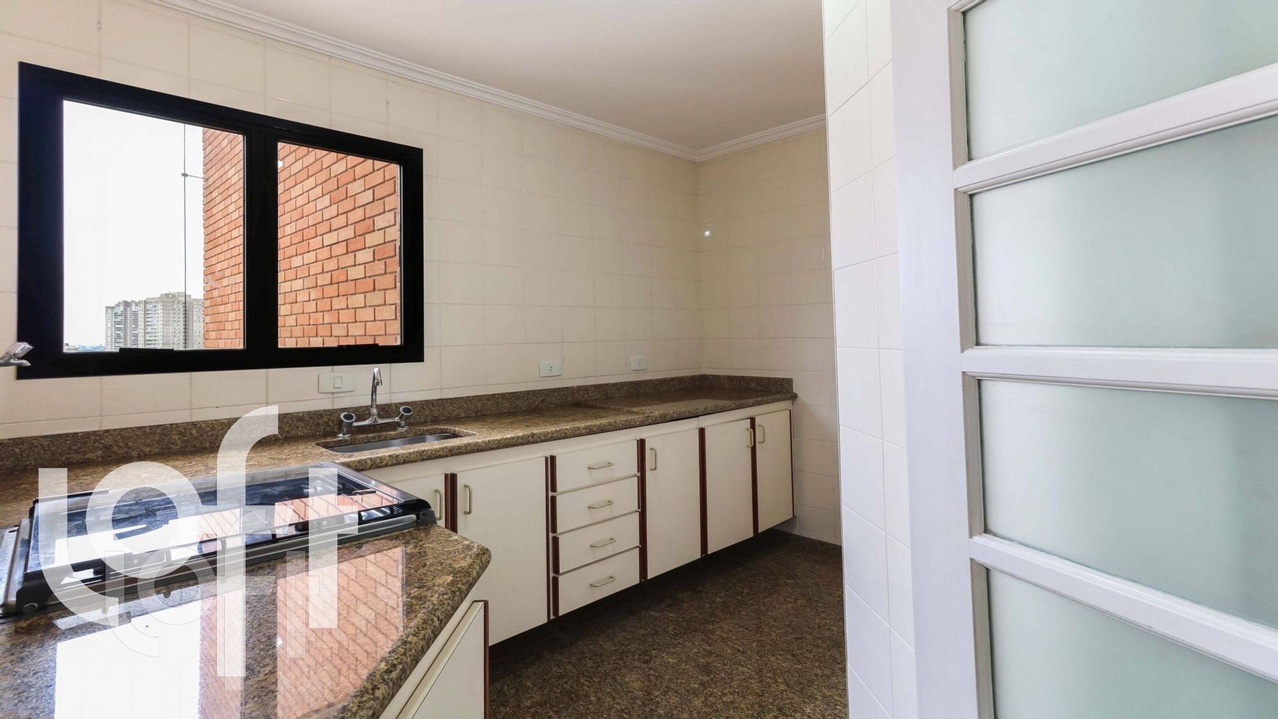 Apartamento à venda com 4 quartos, 270m² - Foto 29