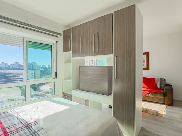 Apartamento com 37m², 1 dormitório, 1 vaga, Três Figueiras em Porto Alegre