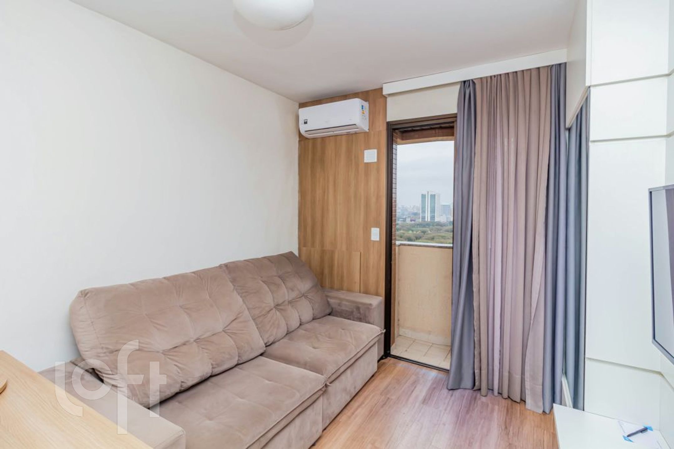 Apartamento com 38m², 1 dormitório, 1 vaga, Praia de Belas em Porto Alegre