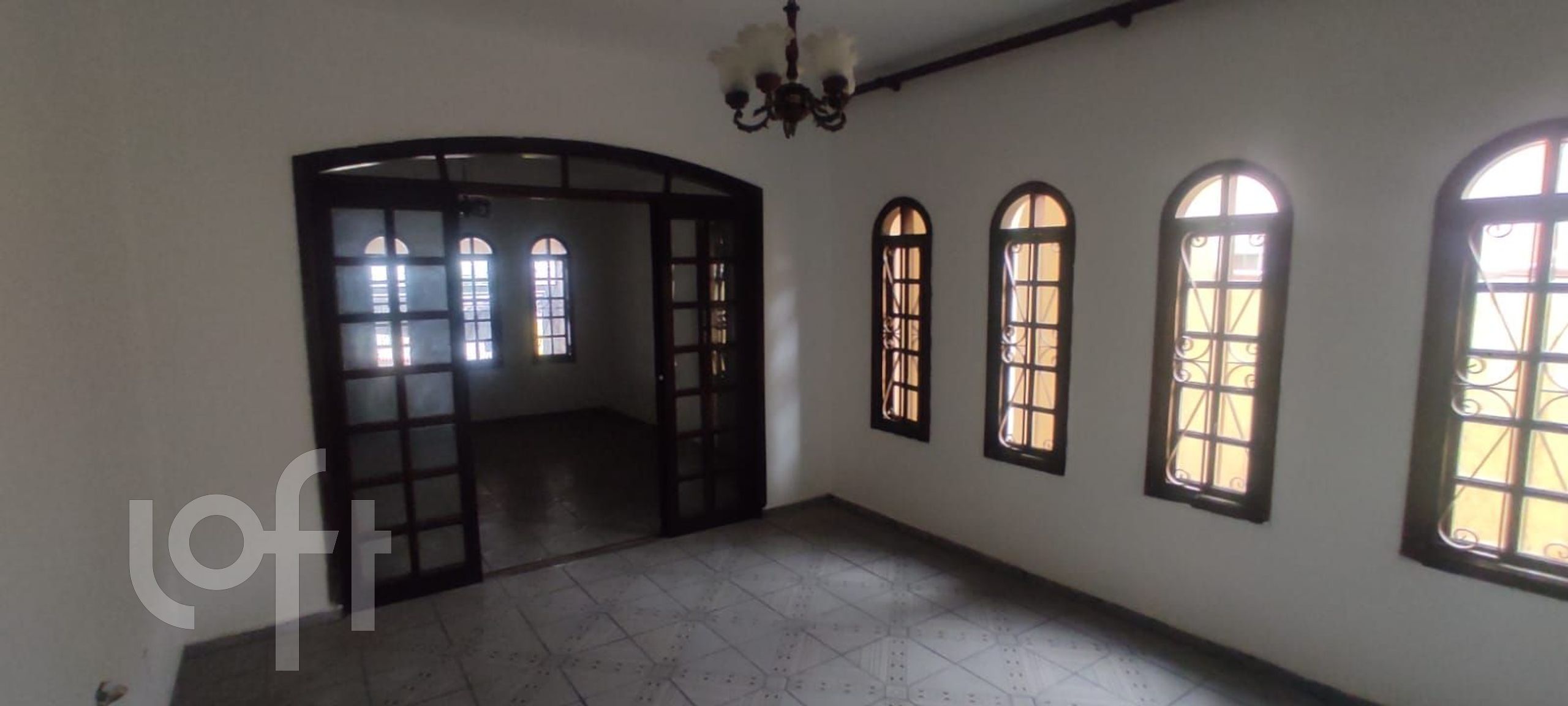 Apartamento à venda em Limoeiro com 200 m², 4 quar