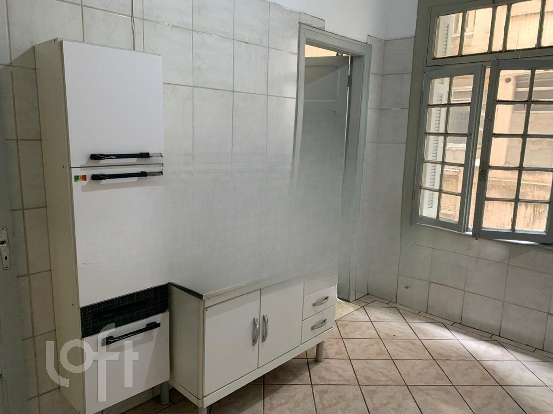 Apartamento à venda com 3 quartos, 90m² - Foto 3