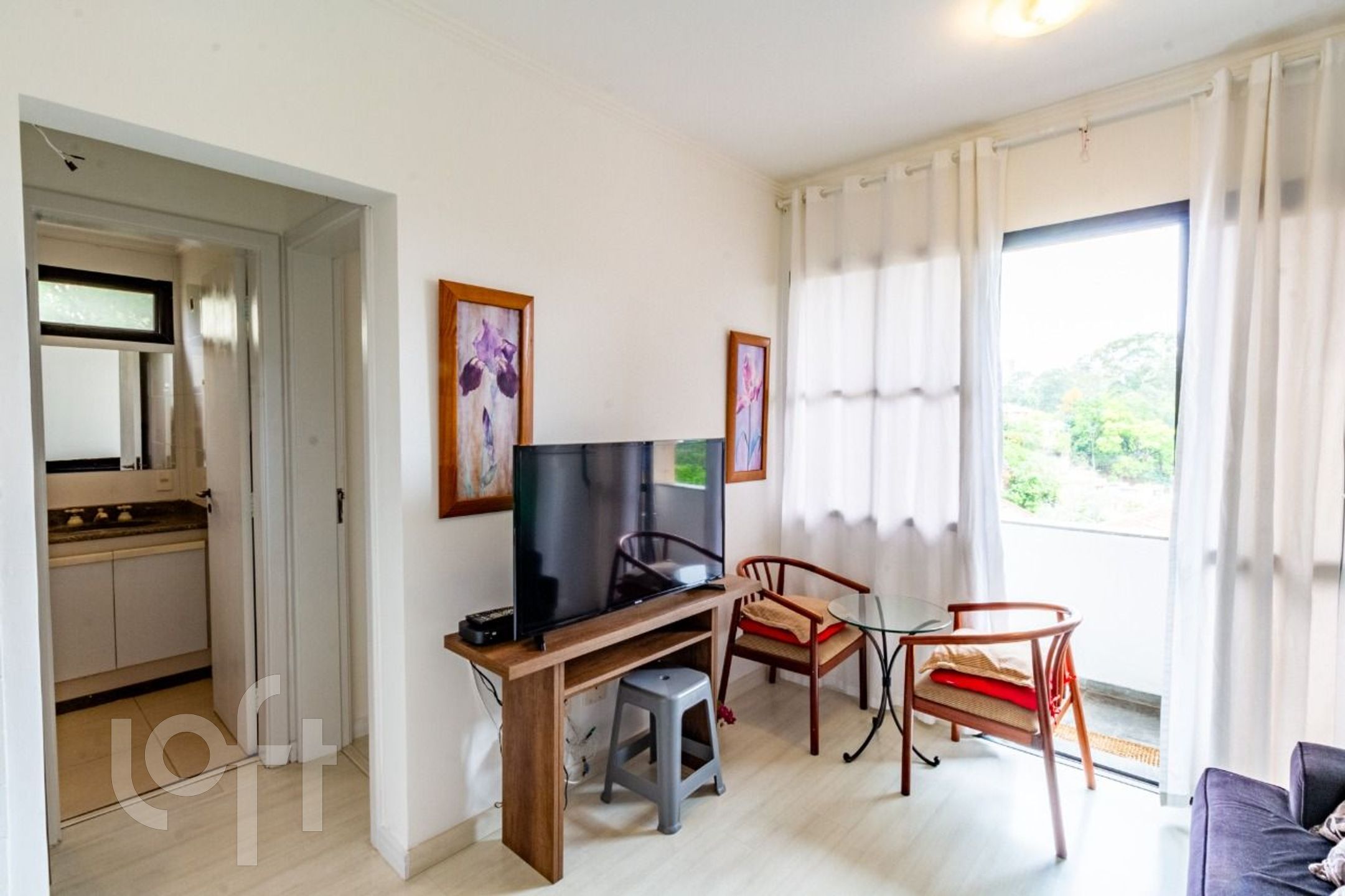 Apartamento à venda com 1 quarto, 40m² - Foto 1