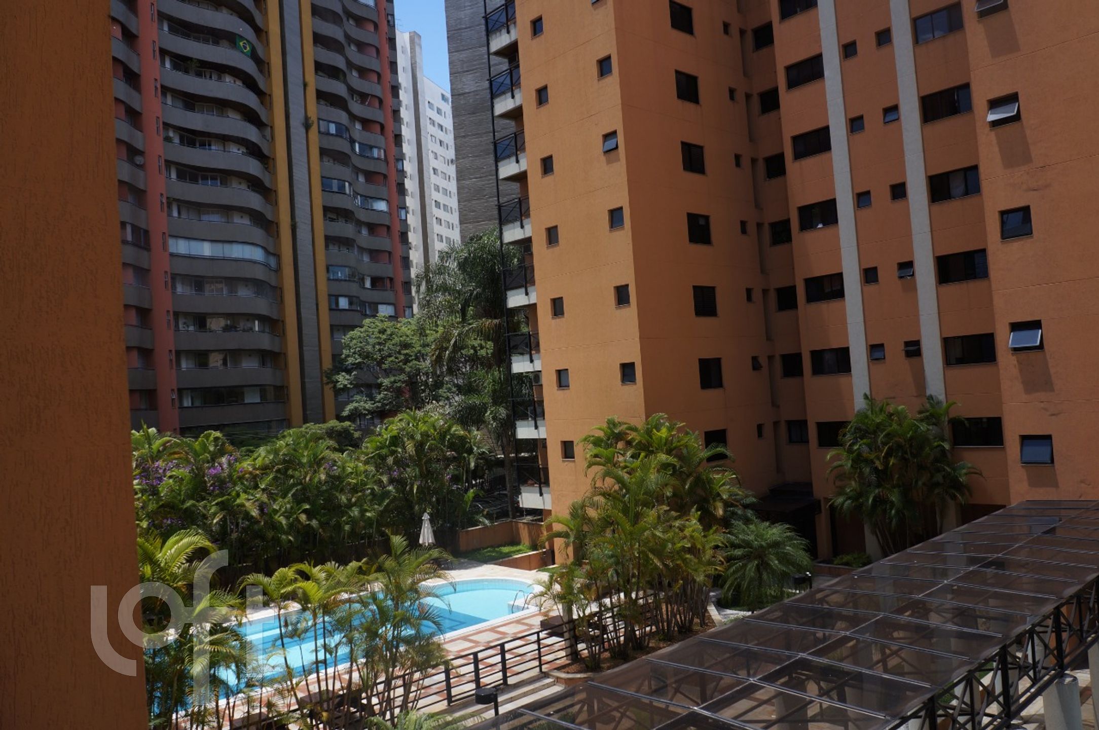 Apartamento à venda com 4 quartos, 200m² - Foto 9