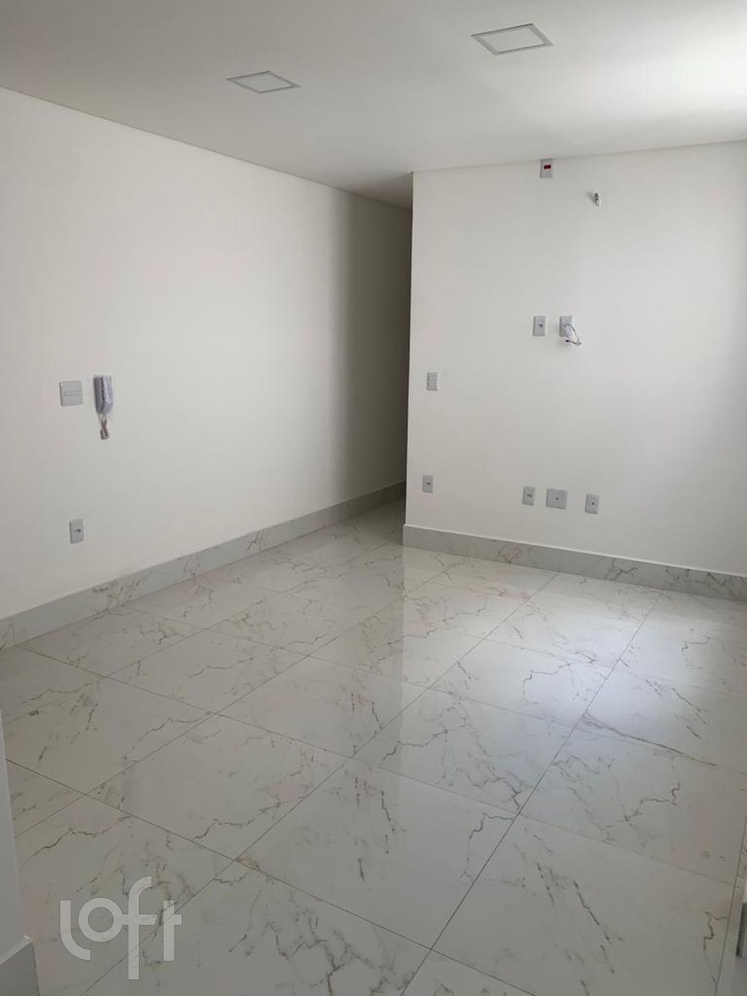 Apartamento à venda com 2 quartos, 44m² - Foto 1