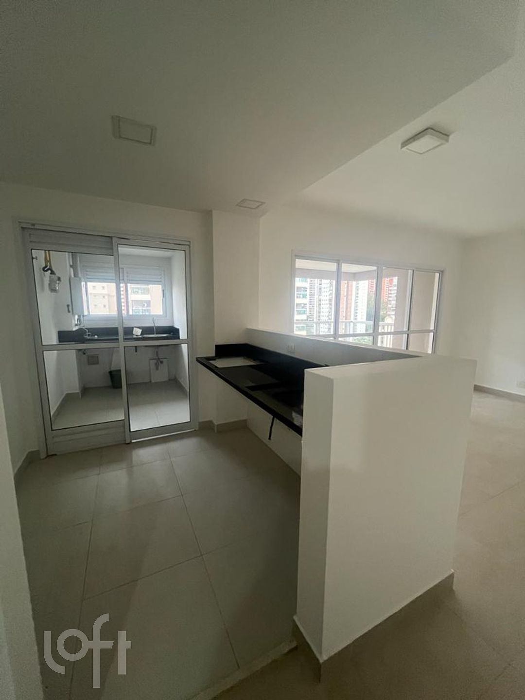 Apartamento à venda com 2 quartos, 72m² - Foto 4