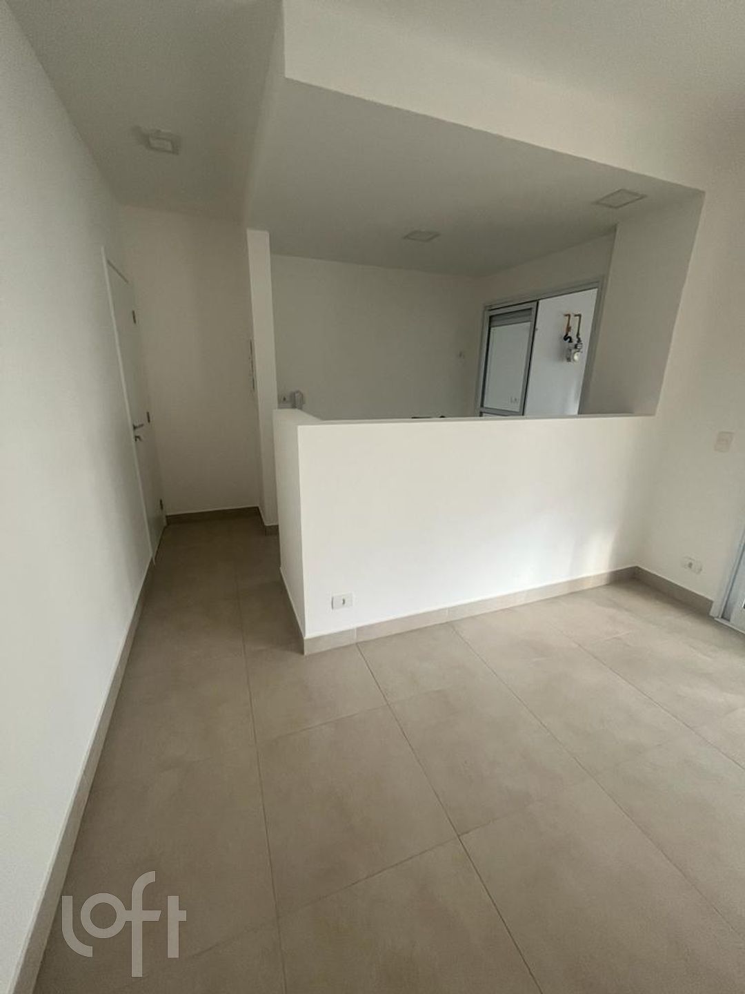 Apartamento à venda com 2 quartos, 72m² - Foto 2