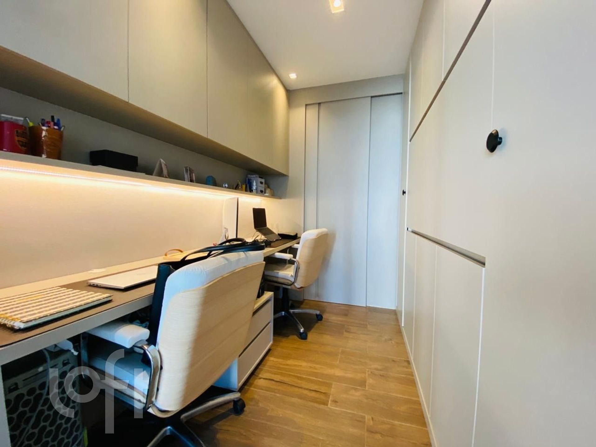 Apartamento à venda com 3 quartos, 162m² - Foto 10