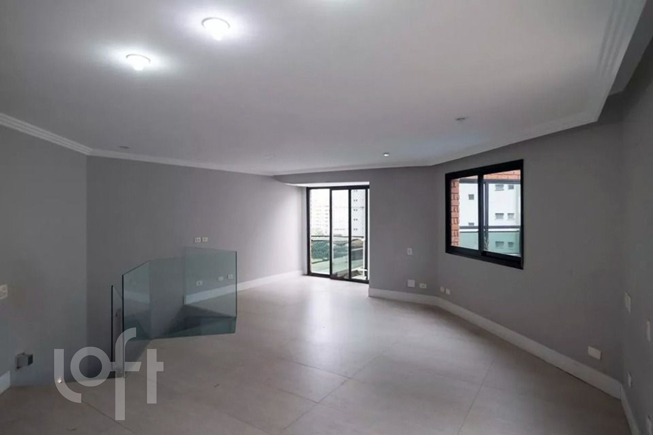 Apartamento à Venda na Cidade Monções, SP
