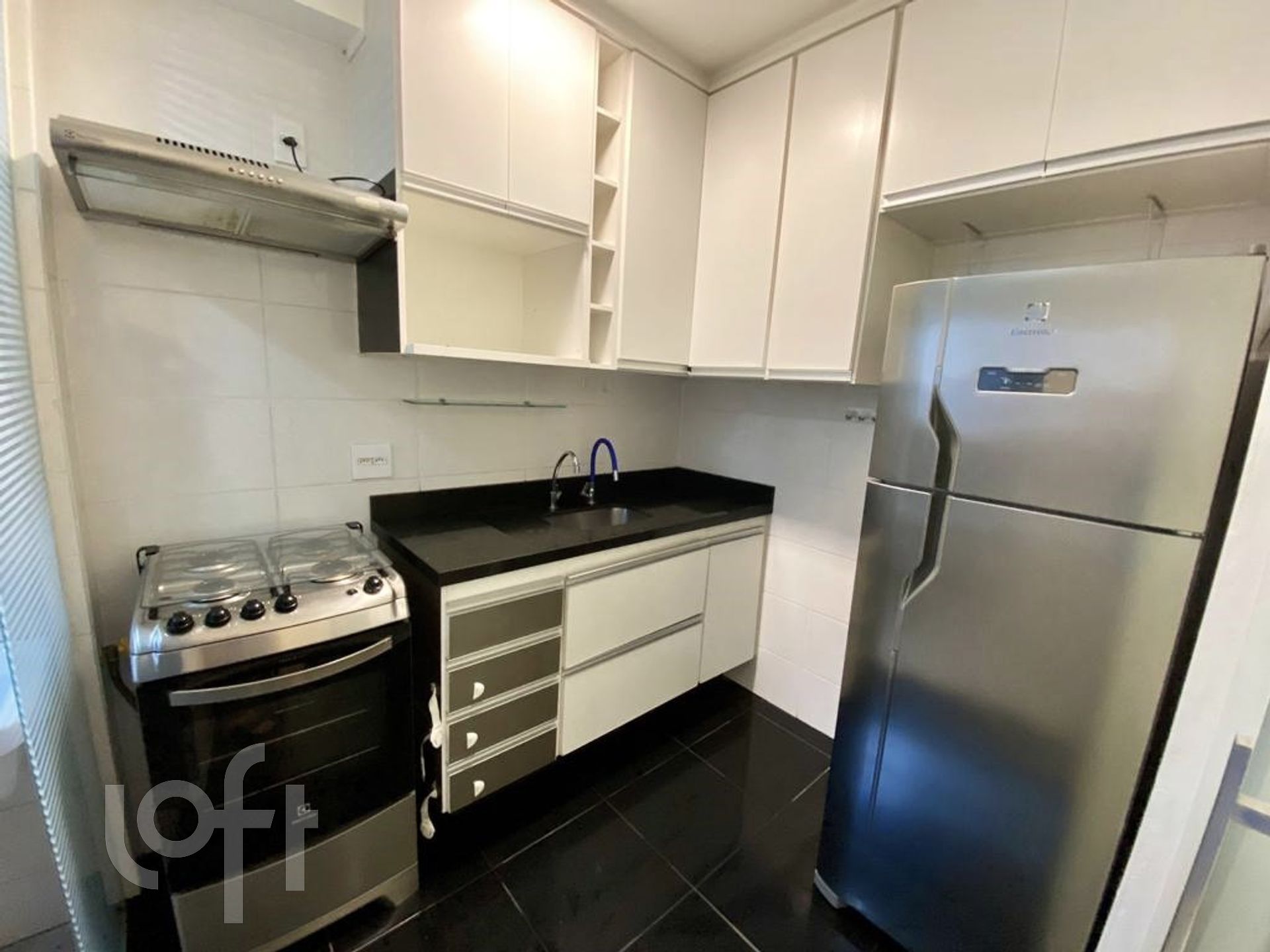 Apartamento à venda com 3 quartos, 63m² - Foto 4