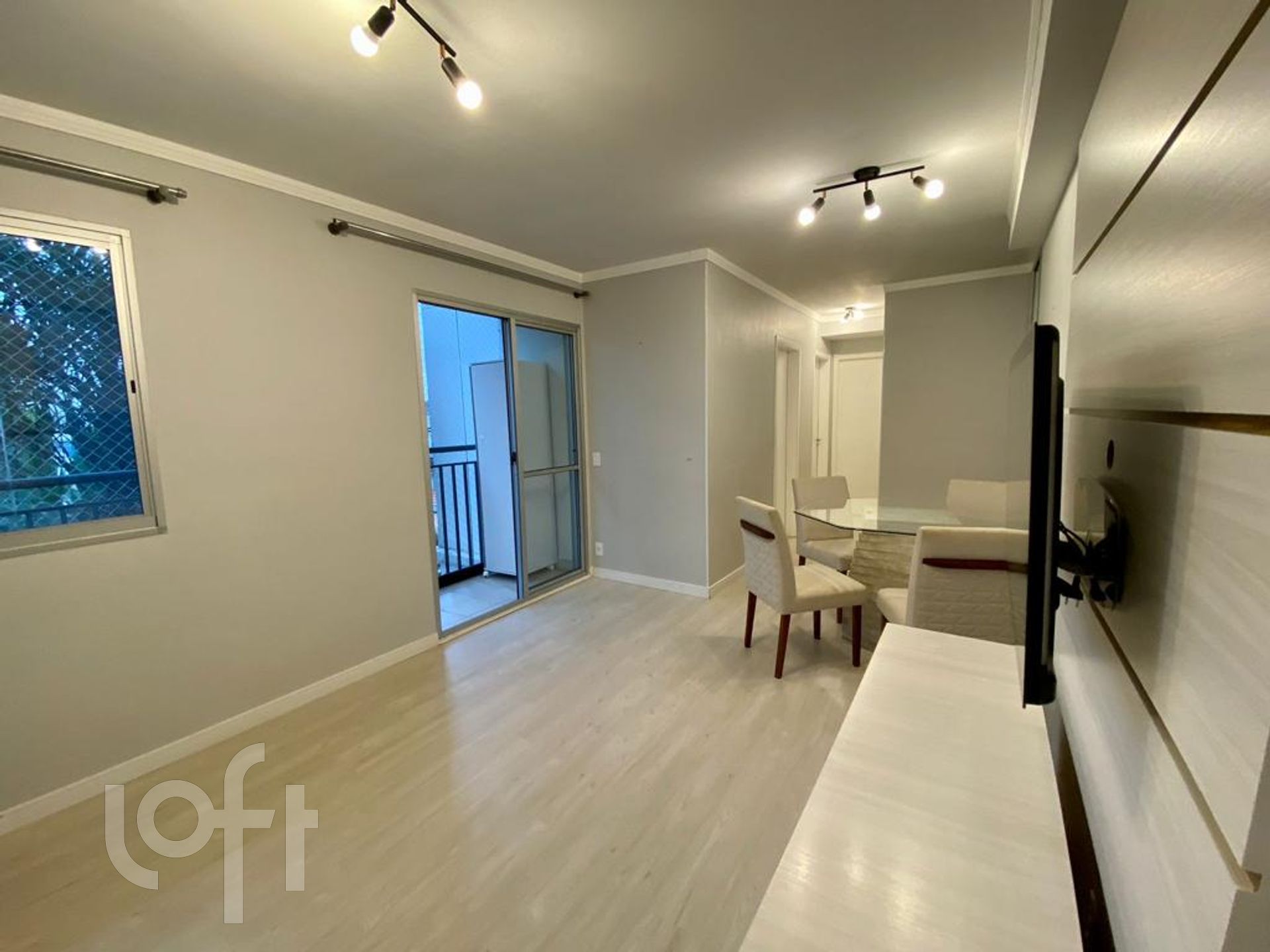 Apartamento à venda com 3 quartos, 63m² - Foto 1