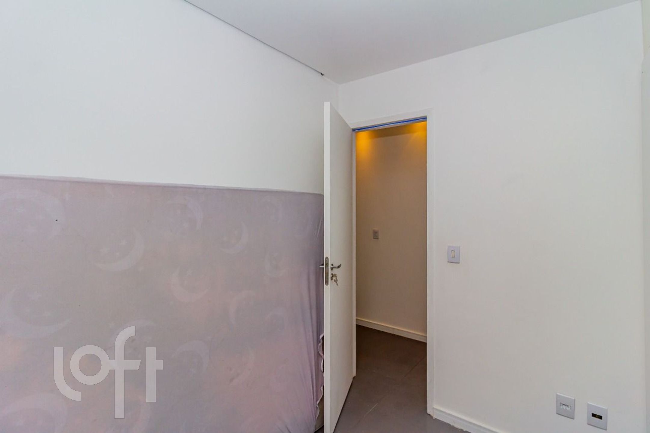 Apartamento à venda com 2 quartos, 49m² - Foto 18