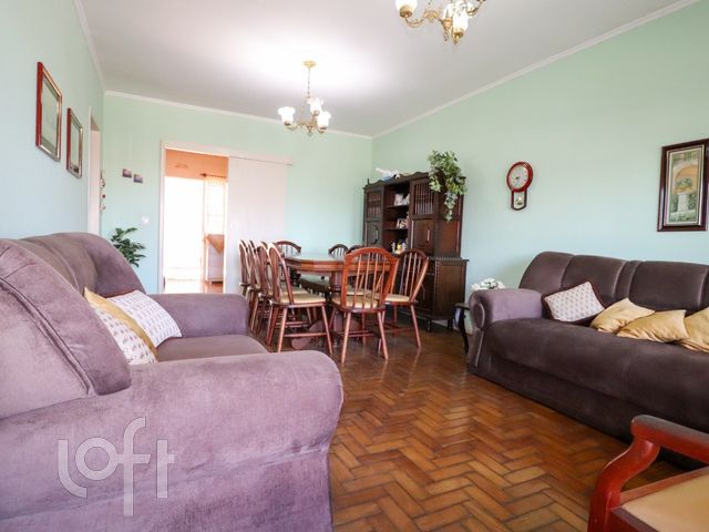 Casa com 233m², 3 dormitórios, 1 suíte, 3 vagas, Cristo Redentor em Porto Alegre