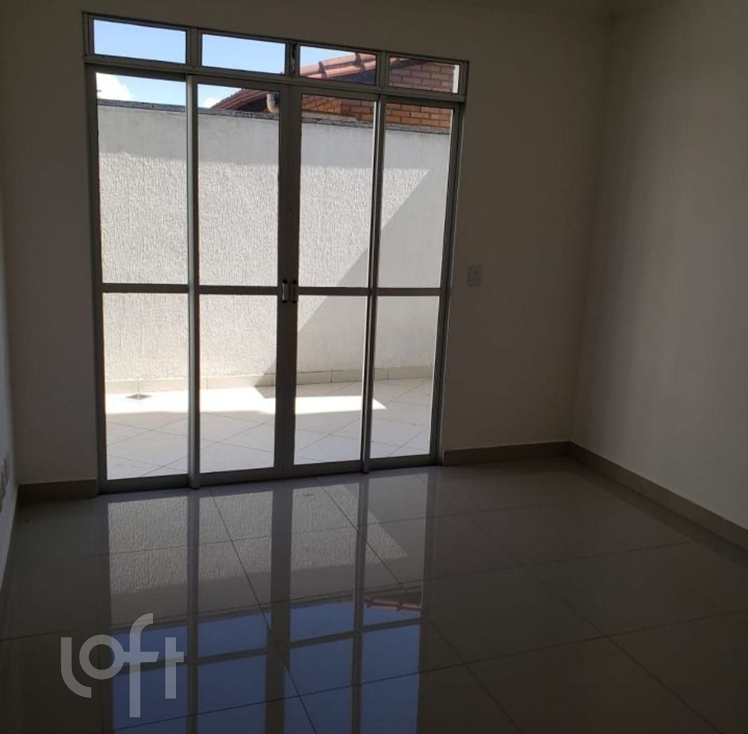 Apartamento à venda com 3 quartos, 135m² - Foto 3