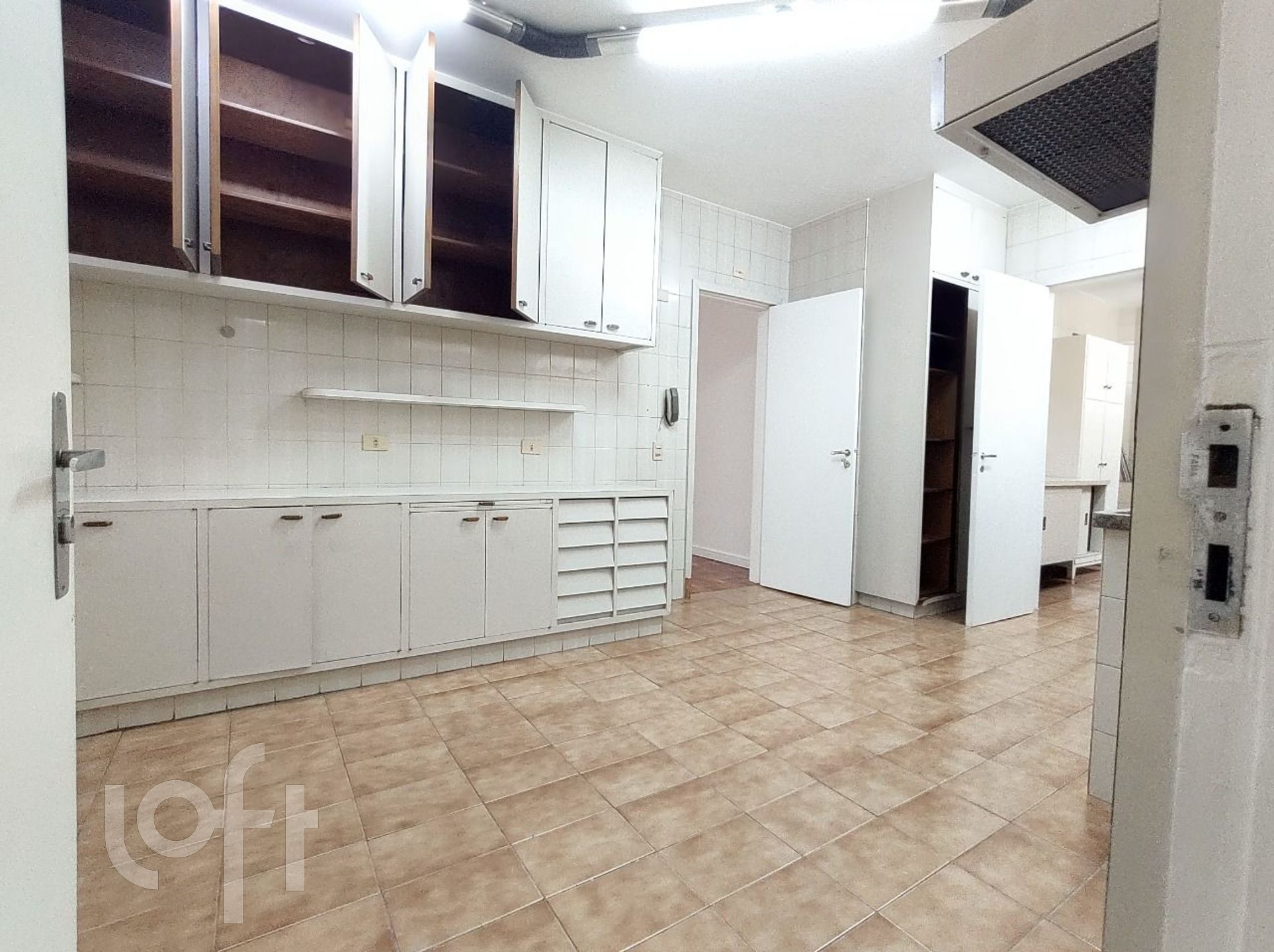 Apartamento à venda com 3 quartos, 139m² - Foto 10