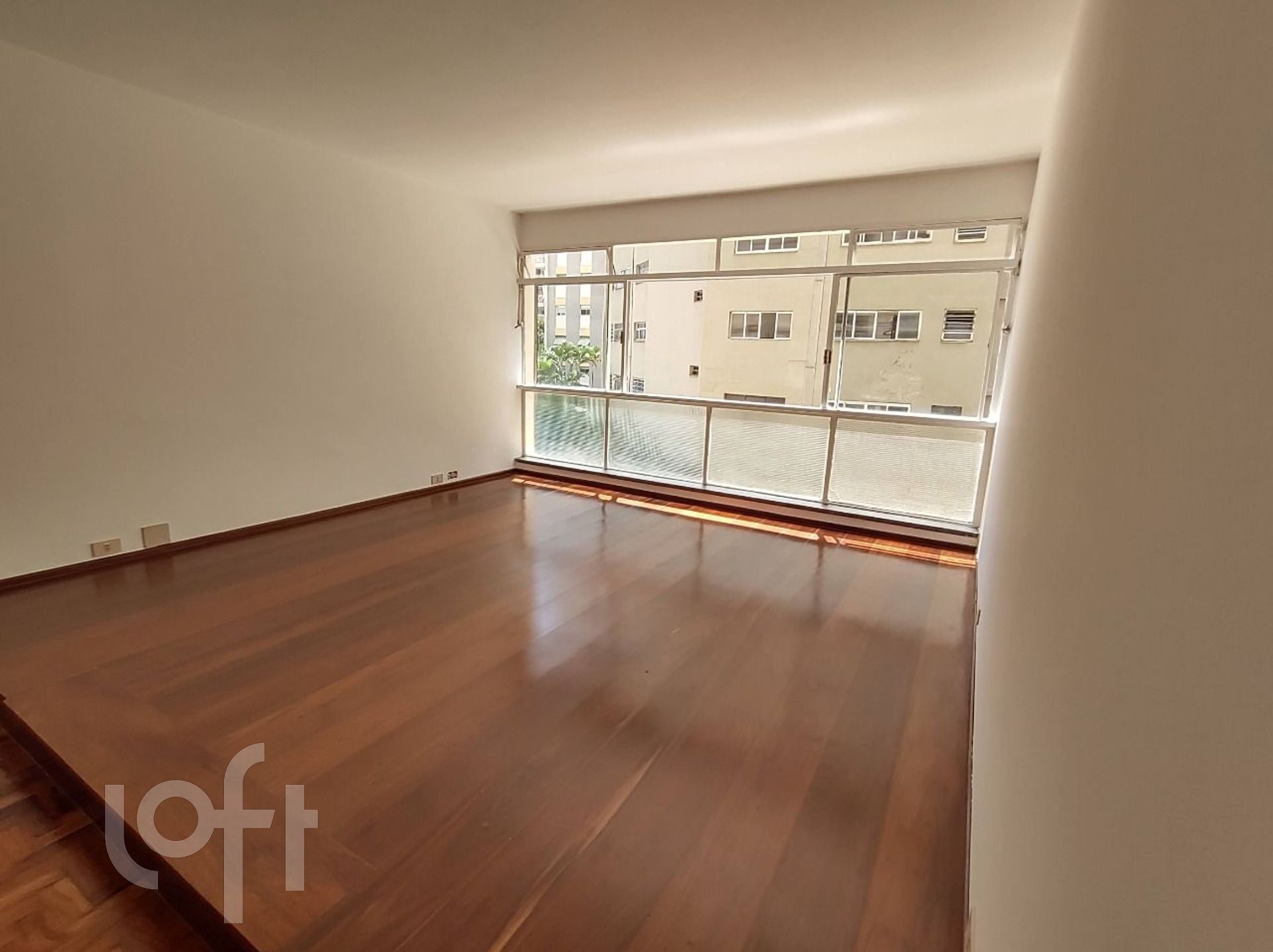 Apartamento à venda com 3 quartos, 139m² - Foto 3